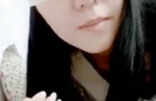 XXX Busty MILF mengajarkan japanese movie 2018 bokep muda brunette bagaimana memasak.